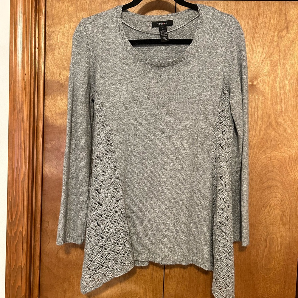 Beautiful, soft ladies sweater